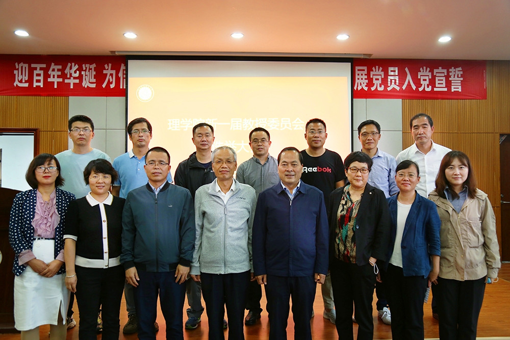 f074ee19c0bb4f17afef7efc53cf8f1b.jpg f074ee19c0bb4f17afef7efc53cf8f1b.jpg