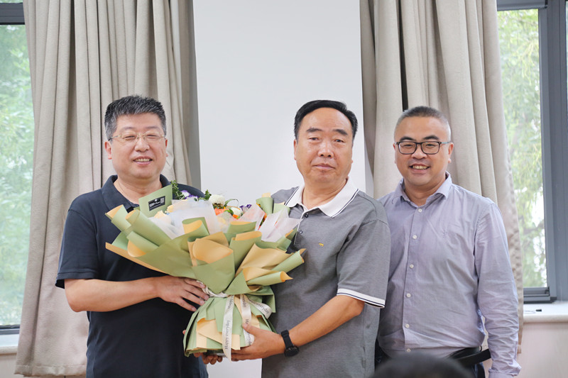 370eebf519404baeac3e31832ec4bf84.jpg 370eebf519404baeac3e31832ec4bf84.jpg