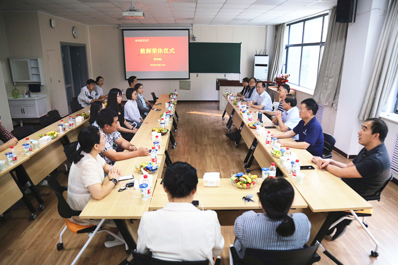 b0a8219ce6aa4642abc40c5cafefd758.jpg b0a8219ce6aa4642abc40c5cafefd758.jpg