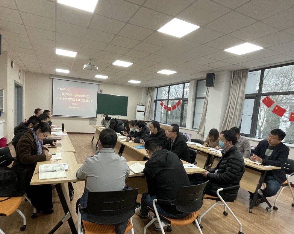 22b8a5bf77904360acaa6426c2910e02.jpg 22b8a5bf77904360acaa6426c2910e02.jpg