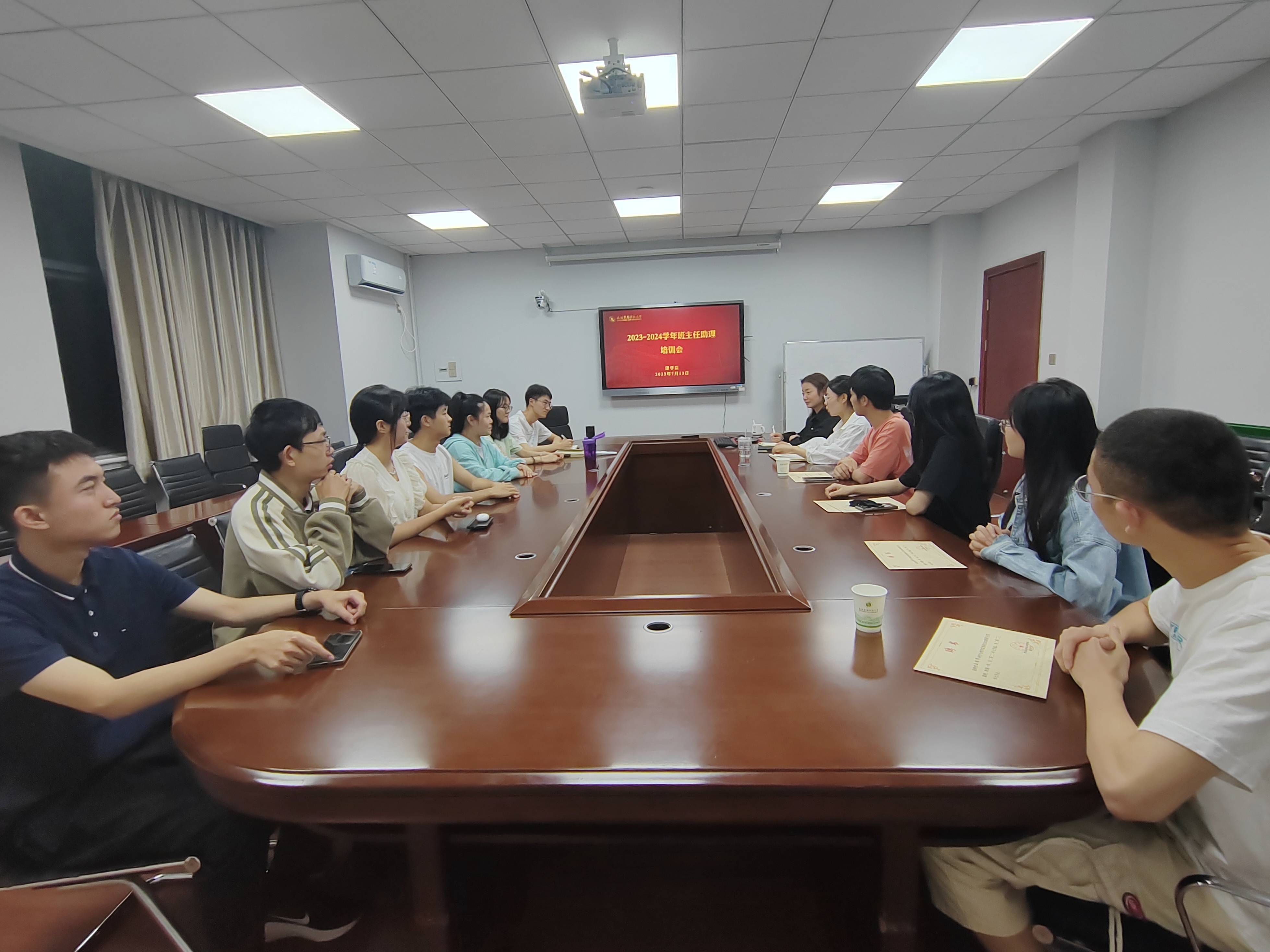 6ea67df20544460eaa38d07a936b7fef.jpg 6ea67df20544460eaa38d07a936b7fef.jpg